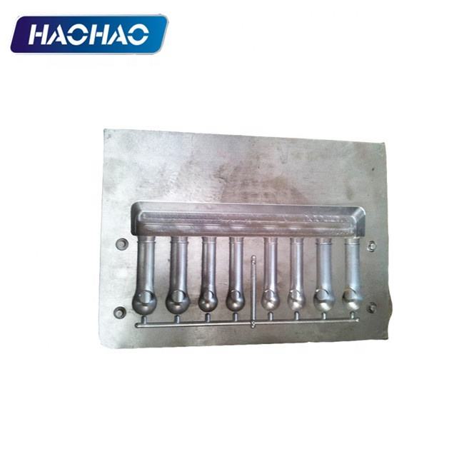 Cheap china plastic injection broom and dustpan mould