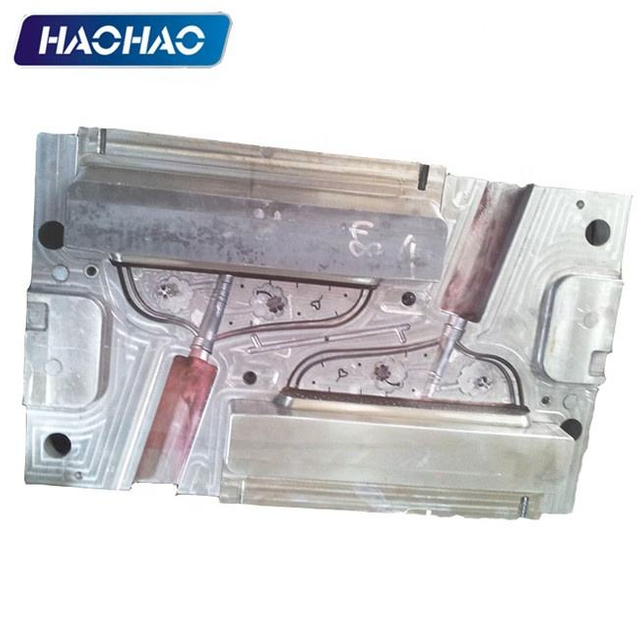 Cheap china plastic injection broom and dustpan mould