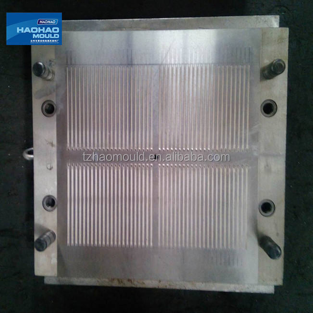 Muti-cavity Plastic injection cable tie mould