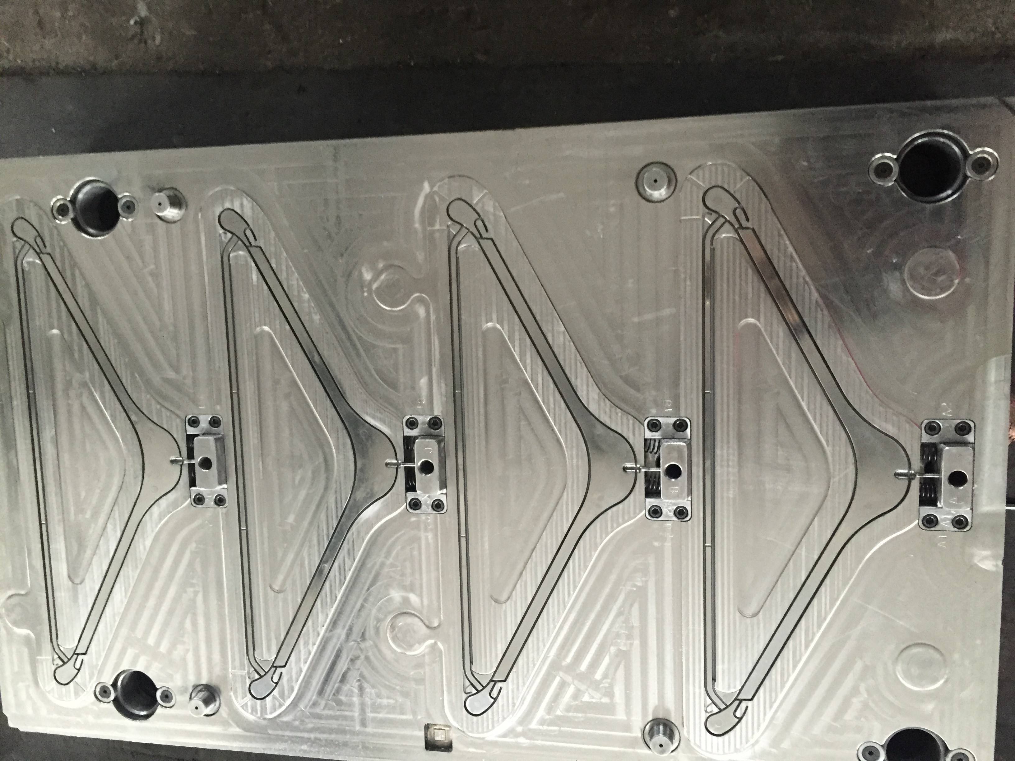 custom design made new style plastic clothes hanger injection mold, Plastic clothes hanger Mould